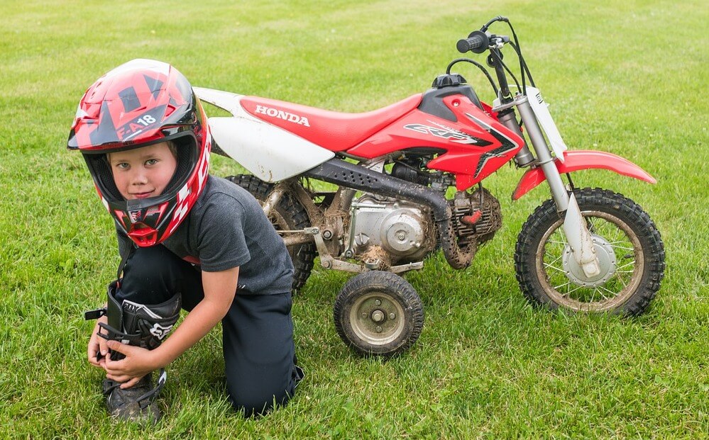 Dirt bike for kids with hot sale training wheels